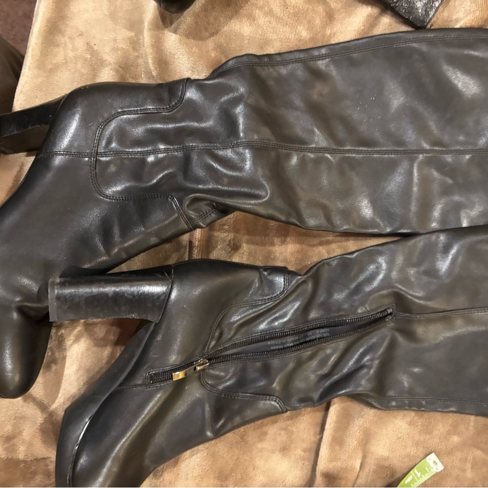Black Knee-High Leather Boots